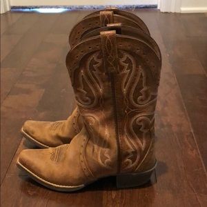 Ariat boys size 2 cowboy boots